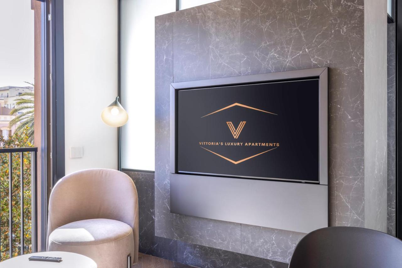 Vittoria'S Luxury Apartment Cagliari Eksteriør billede